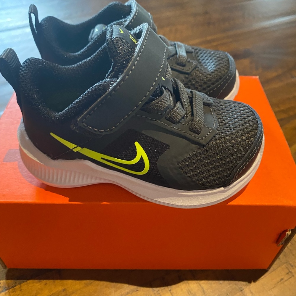Nike Downshifter Baby Sneakers